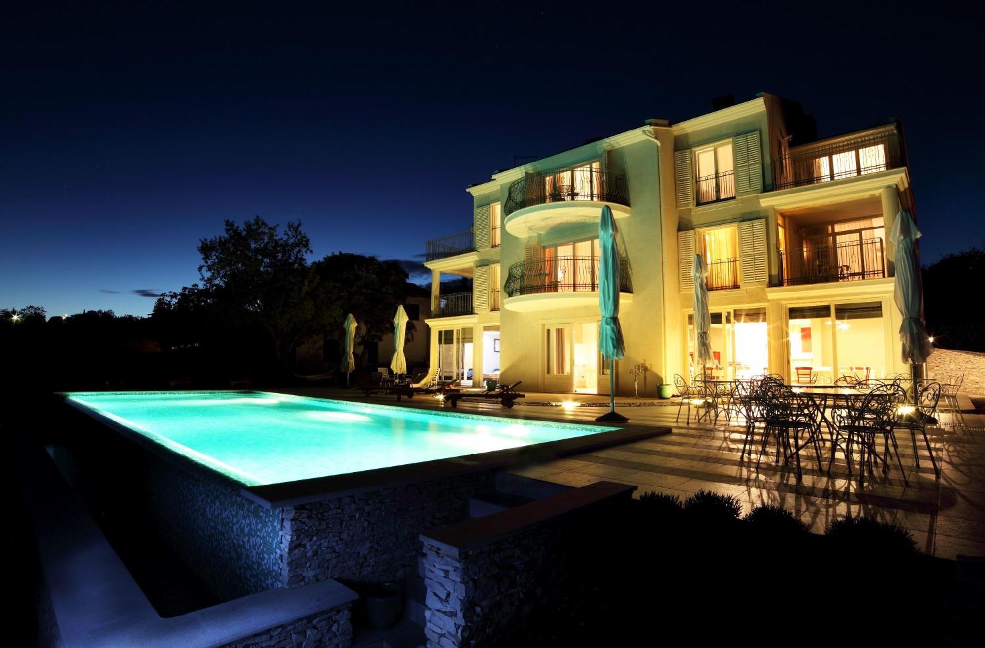 Stefanija Small Boutique Hotel&restaurant 4*