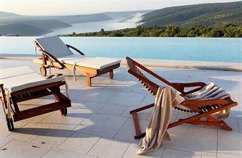 Hotel Stefanija Small Boutique Hotel&restaurant 4*