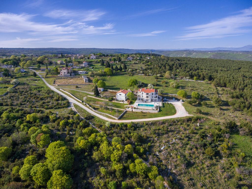 Hotel Stefanija Small Boutique Hotel&restaurant 4*